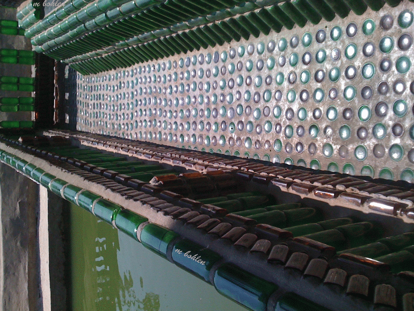 Bruecke_Flaschen_Tempel