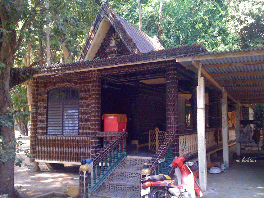 Mank_Haus_FlaschenTempel